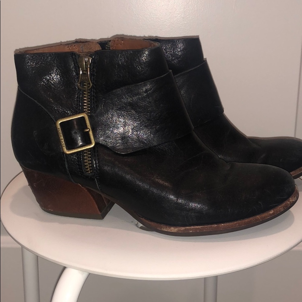 Ankle booties